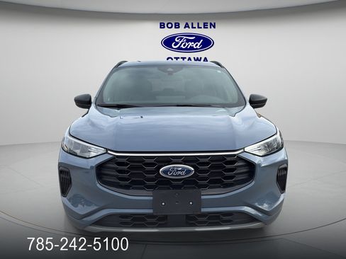 Used 2024 Ford Escape ST-Line w/ Equipment Group 301A image 9