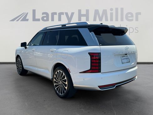 Used 2026 Hyundai Palisade Calligraphy AWD/4WD image 2