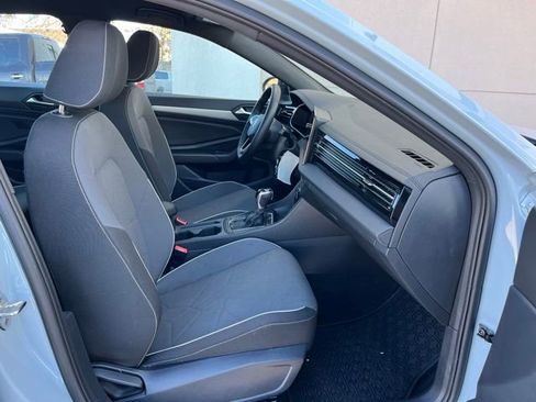Used 2025 Volkswagen Jetta Sport image 24