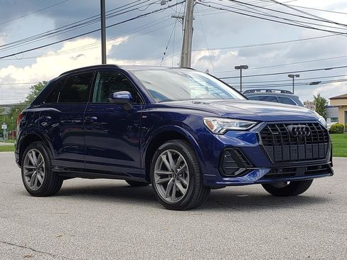 Used 2023 Audi Q3 2.0T Premium Plus w/ Premium Plus Package AWD/4WD image 6