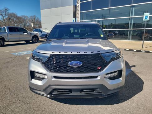 Certified 2024 Ford Explorer ST w/ Equipment Group 401A image 8