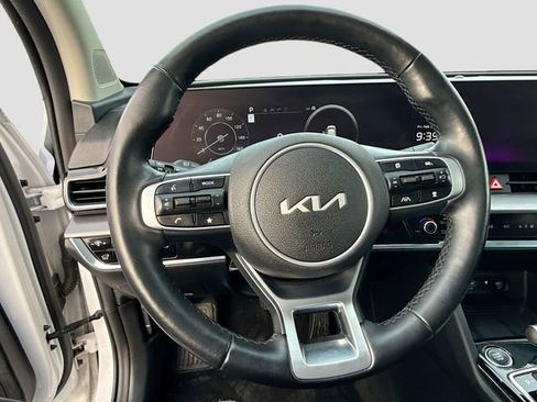 Used 2023 Kia Sportage SX image 12