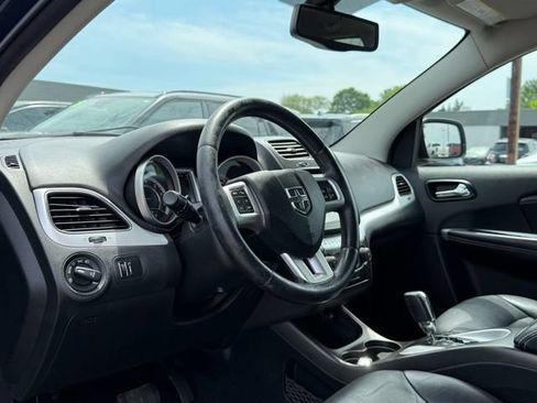 Used 2013 Dodge Journey Crew w/ Driver Convenience Group FWD image 12