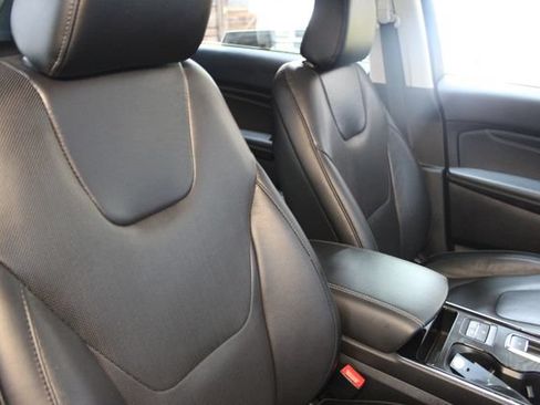 Used 2020 Ford Edge Titanium w/ Equipment Group 301A AWD/4WD image 10
