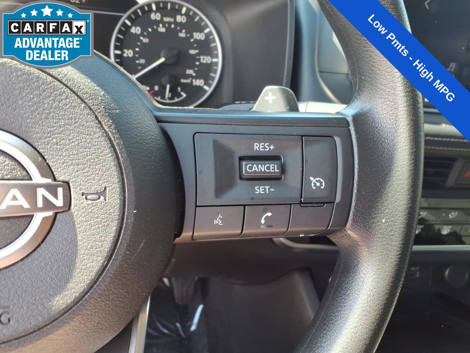 Used 2023 Nissan Rogue S AWD/4WD image 23