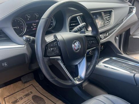 Used 2022 Buick Enclave Essence w/ Sport Touring Edition image 20