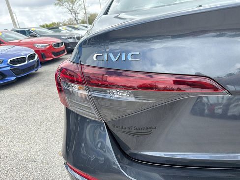 Used 2025 Honda Civic Sport Touring image 11