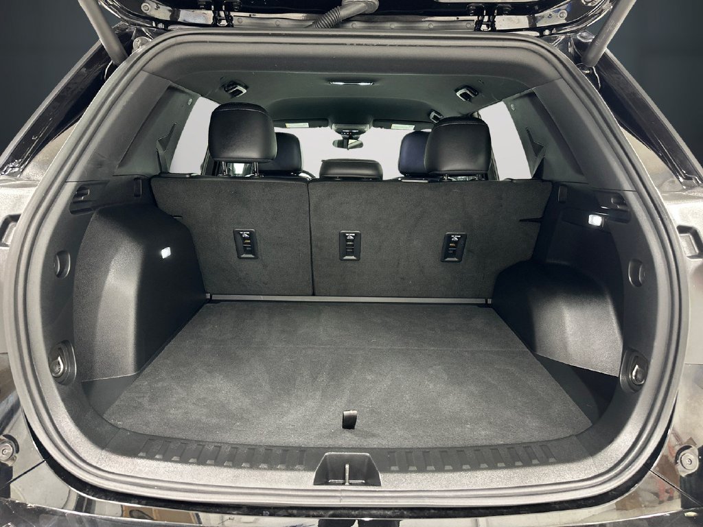 Used 2026 GMC Terrain AT4 AWD/4WD image 12