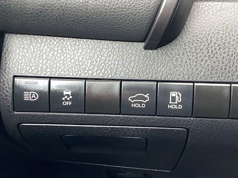 Used 2023 Toyota Camry SE FWD image 28