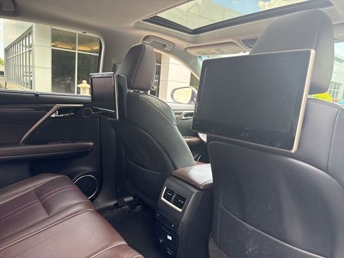 Used 2016 Lexus RX 450h AWD w/ Luxury Package image 9