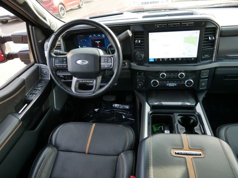 Used 2024 Ford F350 Platinum AWD/4WD image 9