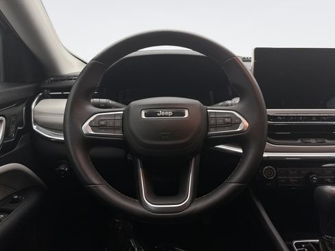 Used 2022 Jeep Compass Limited w/ Elite Group AWD/4WD image 12