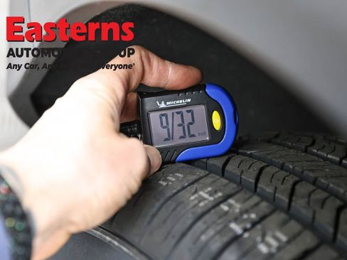 Used 2022 Mercedes-Benz GLC 300 4MATIC w/ Premium Package Lite image 30