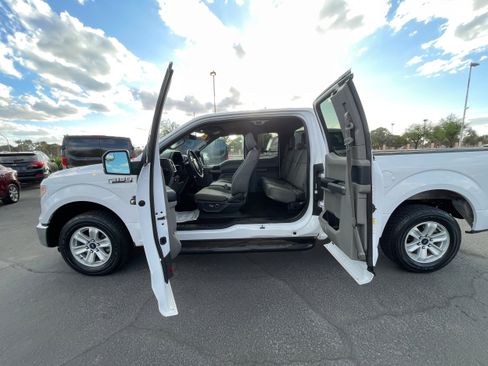 Used 2015 Ford F150 XLT w/ Equipment Group 301A Mid image 16