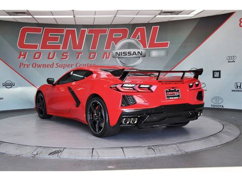 Used 2023 Chevrolet Corvette Stingray Preferred Cpe w/ Z51 Performance Package image 4