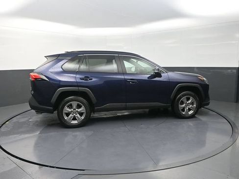Used 2025 Toyota RAV4 XLE AWD/4WD image 9