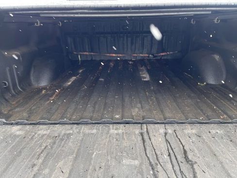 Used 2011 GMC Sierra 1500 SLE w/ Power Tech Package image 9