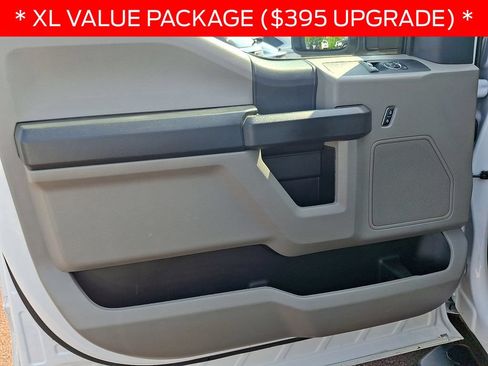 Used 2022 Ford F250 XL w/ Power Equipment Group RWD image 10