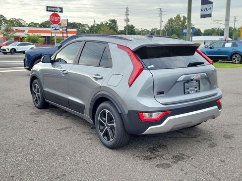 New 2026 Kia Niro EX FWD image 4