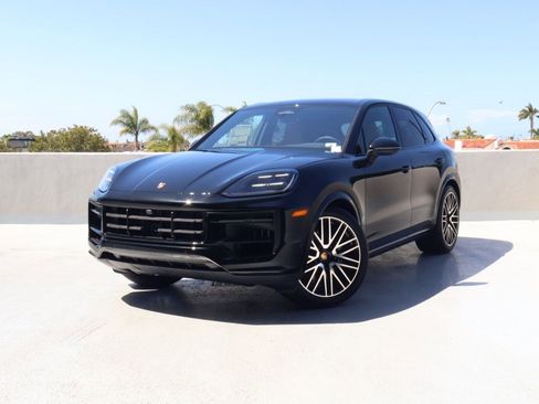 New 2026 Porsche Cayenne AWD/4WD image 1
