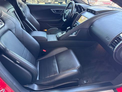 Used 2019 Jaguar F-TYPE Convertible RWD image 15