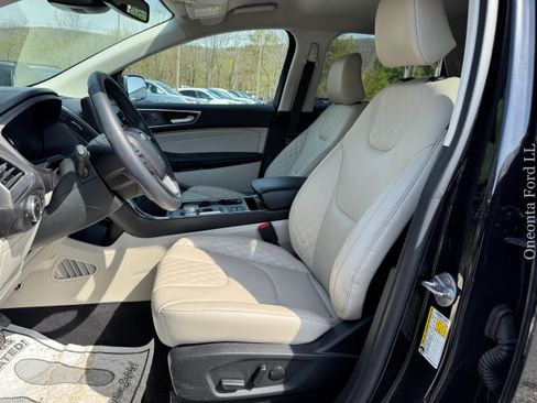 Used 2024 Ford Edge Titanium AWD/4WD image 17