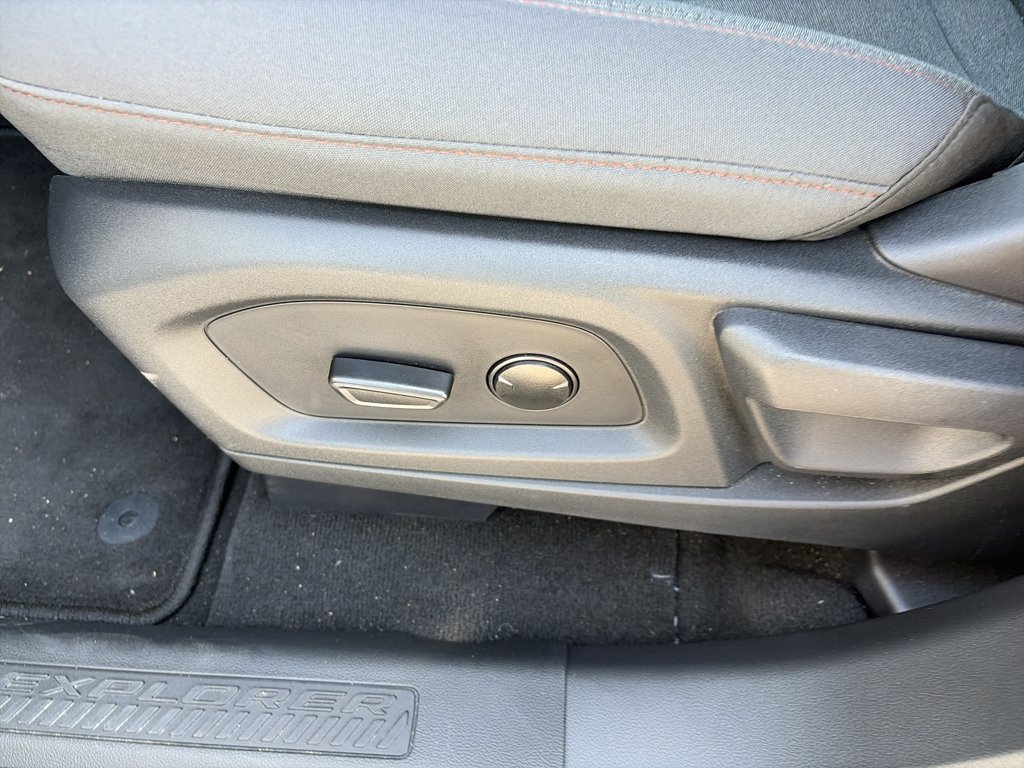 New 2026 Ford Explorer Active RWD image 13