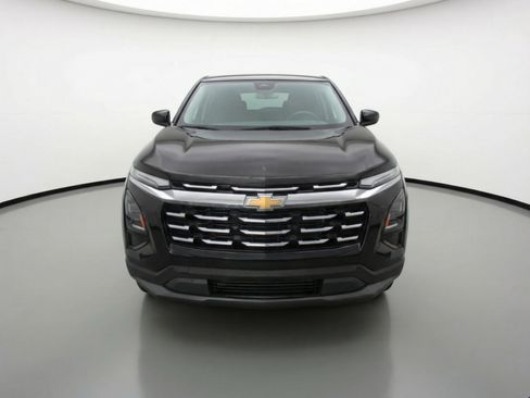 Used 2025 Chevrolet Equinox LT FWD image 2
