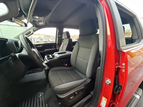 Used 2022 Chevrolet Silverado 1500 Custom AWD/4WD image 8