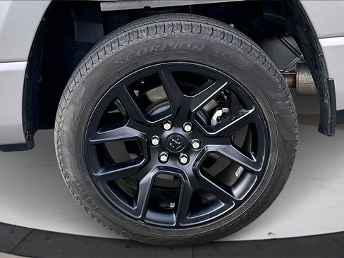 Certified 2024 RAM 1500 Laramie image 38