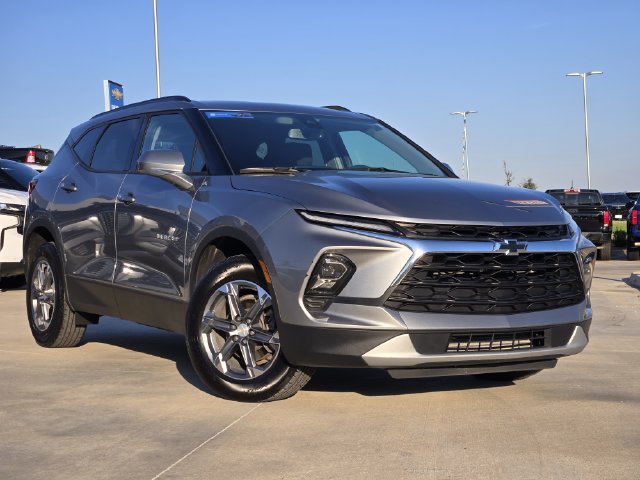 Used 2024 Chevrolet Blazer LT w/ Convenience Package FWD image 1