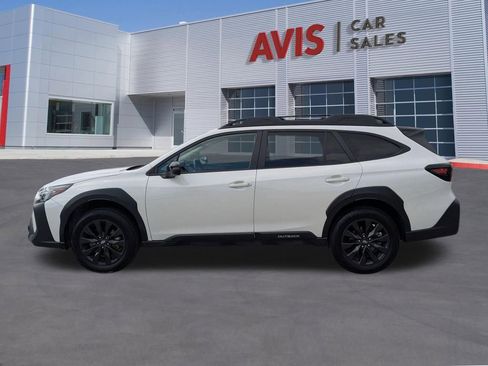 Used 2025 Subaru Outback Onyx Edition AWD/4WD image 10