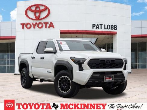 Used 2024 Toyota Tacoma TRD Off-Road w/ TRD Off Road Upgrade Package AWD/4WD image 1