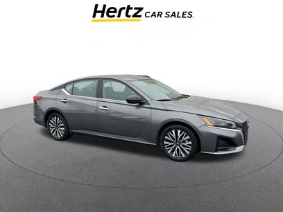 Used 2025 Nissan Altima 2.5 SV