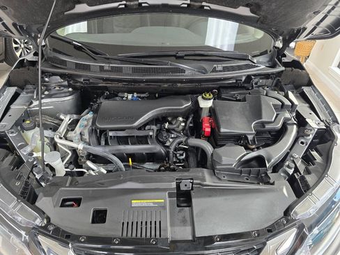 Used 2022 Nissan Rogue Sport SV AWD/4WD image 36