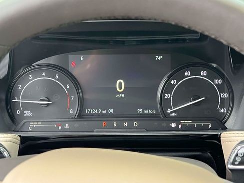 Used 2022 Lincoln Corsair AWD w/ Equipment Group 101A image 31