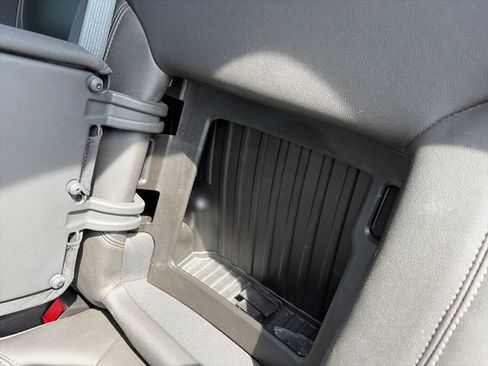 Used 2019 Chevrolet Silverado 1500 LT Trail Boss AWD/4WD image 29