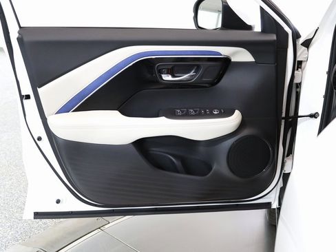 Certified 2025 Acura ADX A-Spec image 11