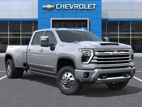 New 2026 Chevrolet Silverado 3500 High Country AWD/4WD image 7