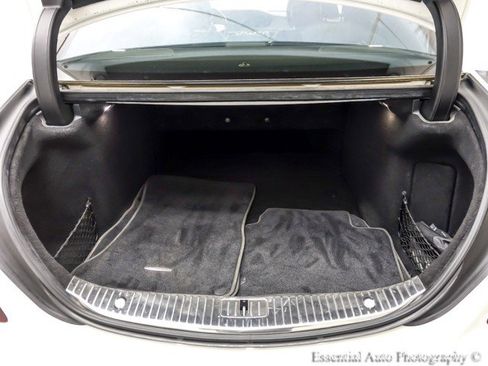 Used 2020 Mercedes-Benz S 560 4MATIC Sedan image 30