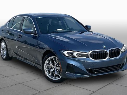 Used 2026 BMW 330i Sedan RWD image 2