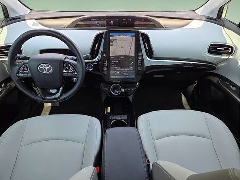 Used 2022 Toyota Prius Prime XLE FWD image 15
