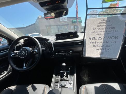 Used 2025 MAZDA CX-50 AWD 2.5 S w/ Premium Plus Pkg image 17