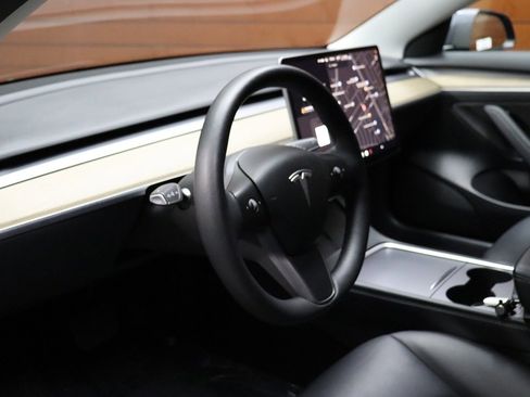 Used 2022 Tesla Model 3 Long Range image 21