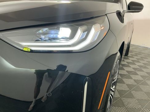 Certified 2025 BMW X3 xDrive30i w/ M Sport Package image 8