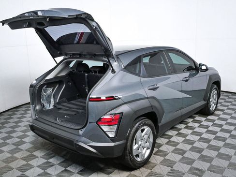 Used 2025 Hyundai Kona SE FWD image 24