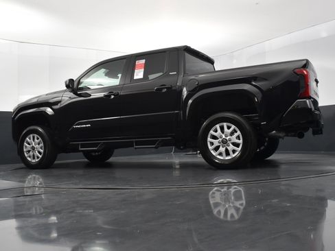 Used 2024 Toyota Tacoma SR5 image 37
