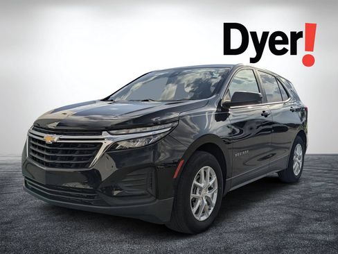 Certified 2023 Chevrolet Equinox LS w/ LS Convenience Package FWD image 8