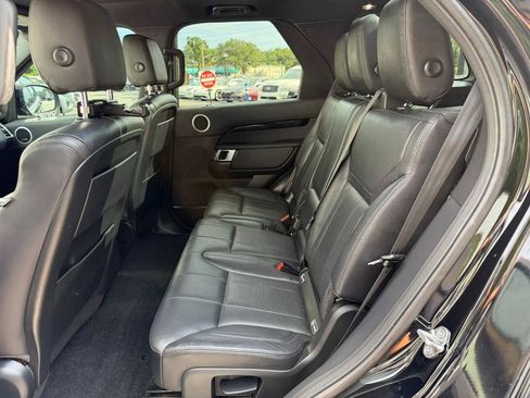 Used 2018 Land Rover Discovery SE AWD/4WD image 37