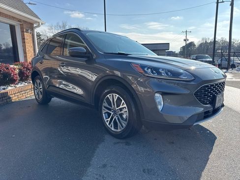 Used 2022 Ford Escape SEL AWD/4WD image 6